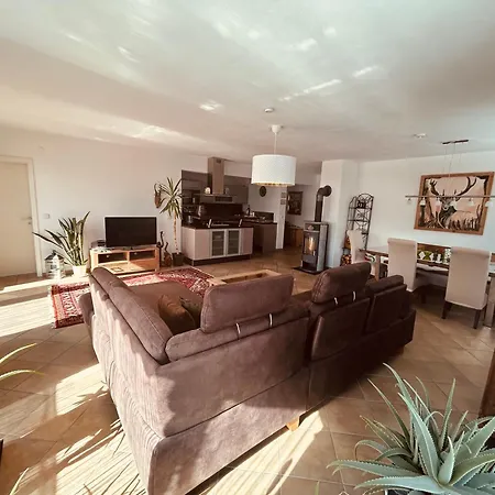 Muehlberg Apartment *